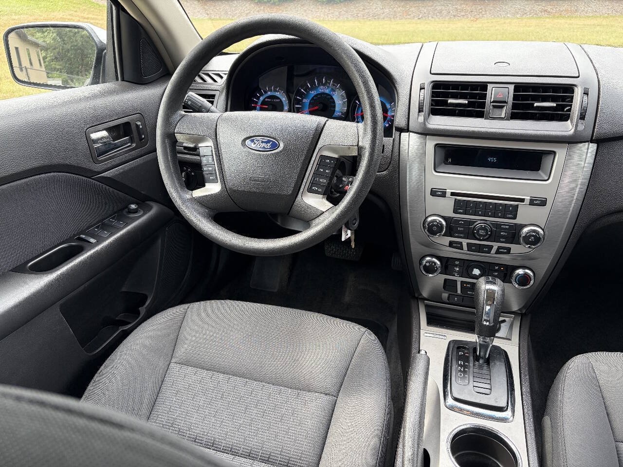 Used 2010 Ford Fusion SE FWD image 9