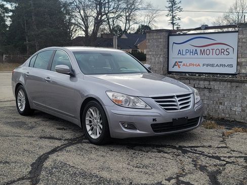 Used 2011 Hyundai Genesis 3.8 image 1