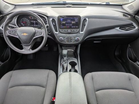 Used 2025 Chevrolet Malibu LT image 15