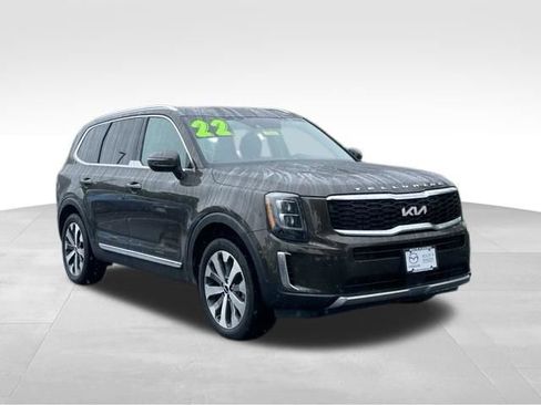 Used 2022 Kia Telluride EX w/ EX Premium Package AWD/4WD image 3