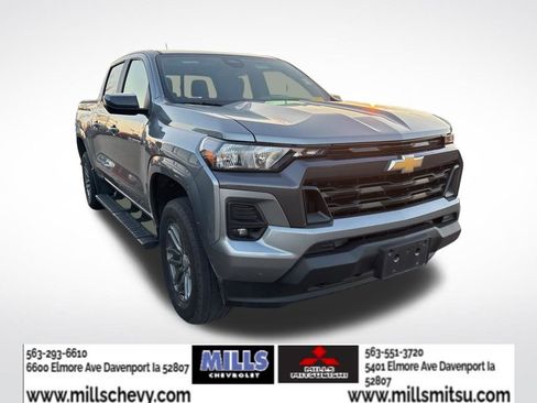 Used 2023 Chevrolet Colorado LT w/ LT Convenience Package image 2
