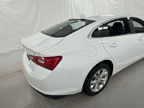 Used 2024 Chevrolet Malibu LT FWD image 3