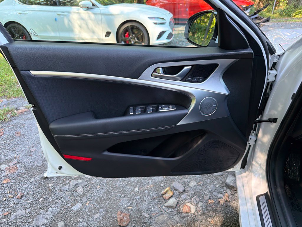 Used 2019 Genesis G70 2.0T Advanced w/ Elite Package AWD/4WD image 16