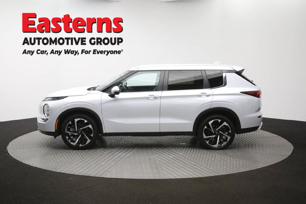 Used 2024 Mitsubishi Outlander SE FWD image 63