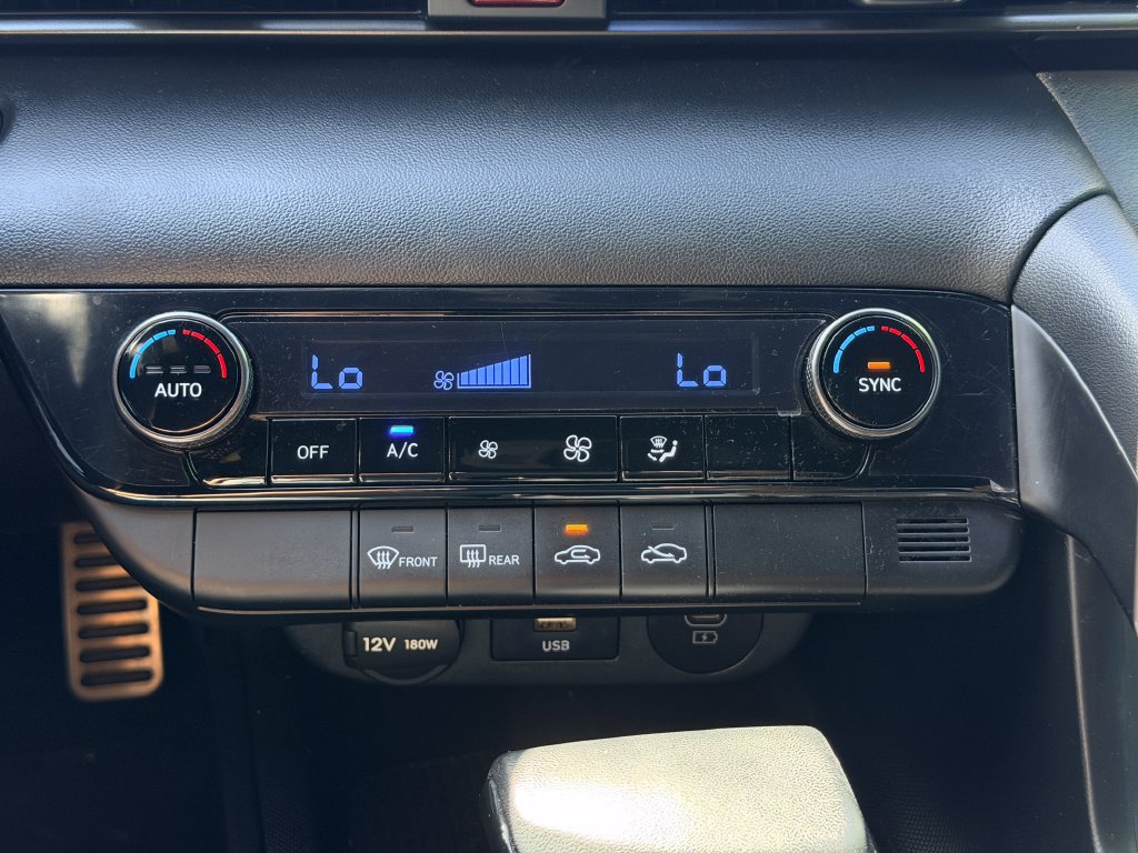 Certified 2025 Hyundai Elantra Sport FWD image 28