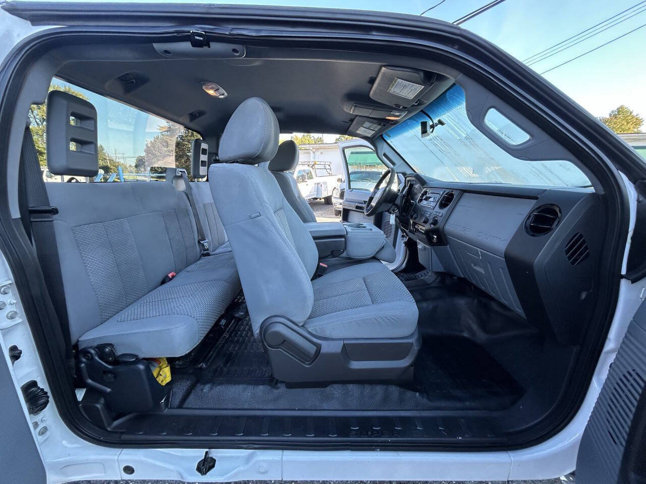 Used 2016 Ford F350 XL w/ Power Equipment Group AWD/4WD image 23