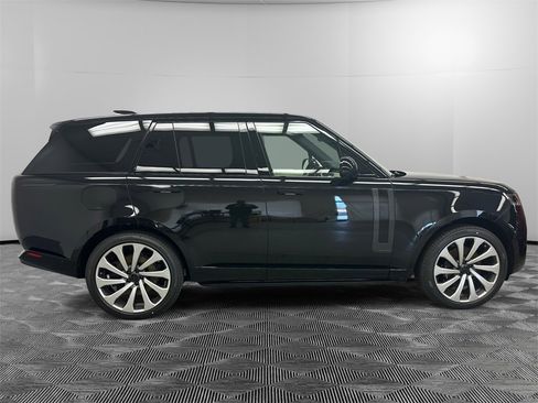 New 2026 Land Rover Range Rover Autobiography image 4