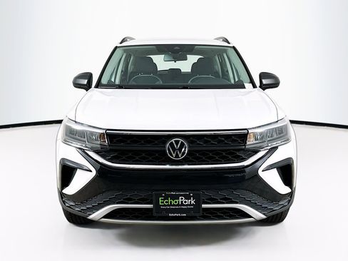 Used 2022 Volkswagen Taos S w/ IQ Drive S Package image 2