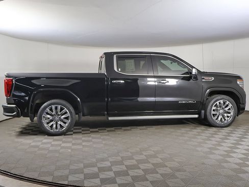 Used 2023 GMC Sierra 1500 Denali w/ Denali Reserve Package AWD/4WD image 22