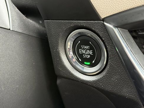Used 2024 Buick Encore GX Avenir AWD/4WD image 22