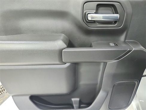 Used 2025 Chevrolet Silverado 1500 Custom image 35