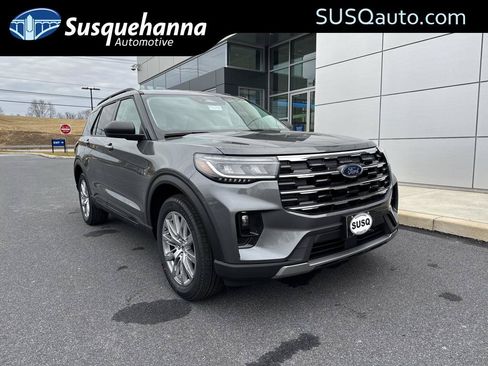 New 2026 Ford Explorer Active w/ Active Comfort Package AWD/4WD image 1