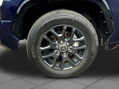 Used 2023 Toyota Tundra Platinum image 11