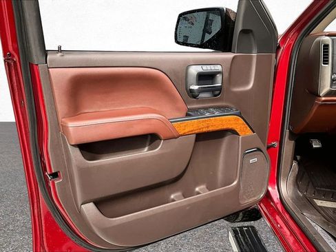 Used 2018 Chevrolet Silverado 1500 High Country AWD/4WD image 20