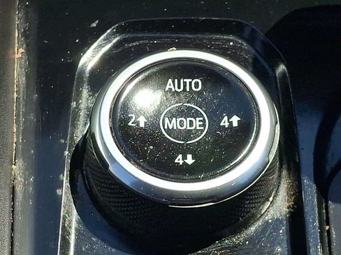 Used 2024 Chevrolet Colorado Trail Boss w/ Technology Package AWD/4WD image 22