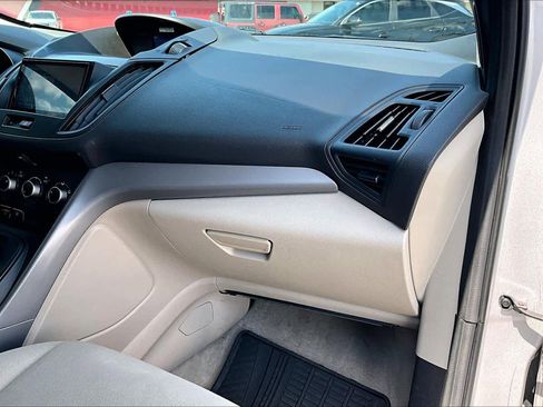 Used 2015 Ford Escape SE FWD image 19