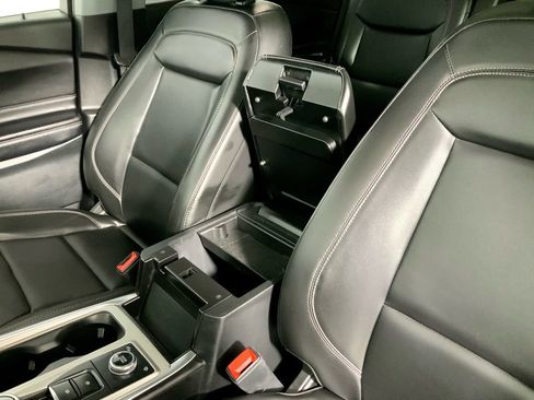 Used 2023 Ford Explorer XLT w/ Equipment Group 202A image 29