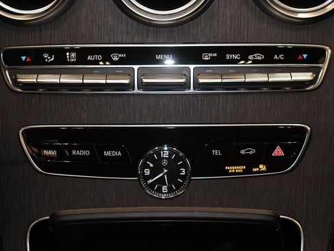 Used 2021 Mercedes-Benz C 300 4MATIC Sedan image 34