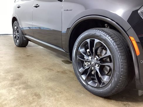 Used 2023 Dodge Durango R/T AWD/4WD image 6