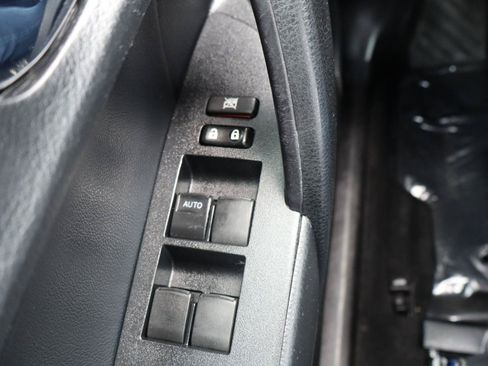 Used 2019 Toyota Corolla SE FWD image 19