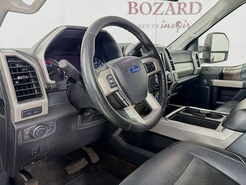 Used 2018 Ford F350 Lariat w/ FX4 Off-Road Package AWD/4WD image 11