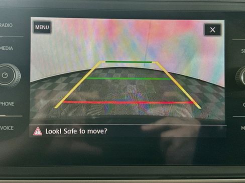 Used 2021 Volkswagen Atlas SE w/ Panoramic Sunroof Package FWD image 23