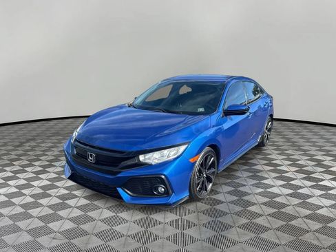 Used 2018 Honda Civic Sport image 2