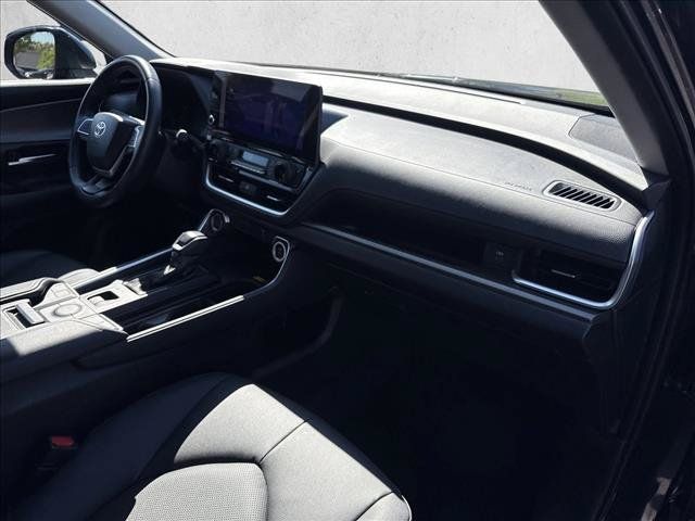 Certified 2025 Toyota Grand Highlander AWD image 27