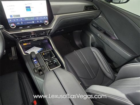 New 2025 Lexus TX 500h AWD image 13