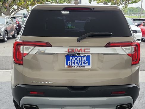 Used 2023 GMC Acadia SLE FWD image 5