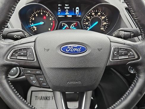 Used 2019 Ford Escape SEL image 22