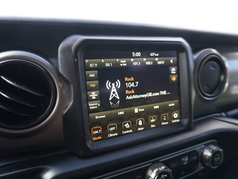 Used 2021 Jeep Wrangler Unlimited Sport image 16