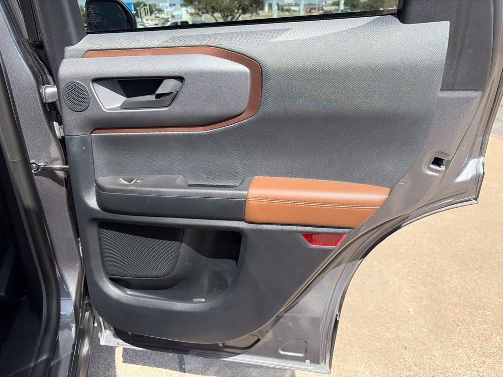 Used 2021 Ford Bronco Sport Badlands w/ Badlands Package AWD/4WD image 13
