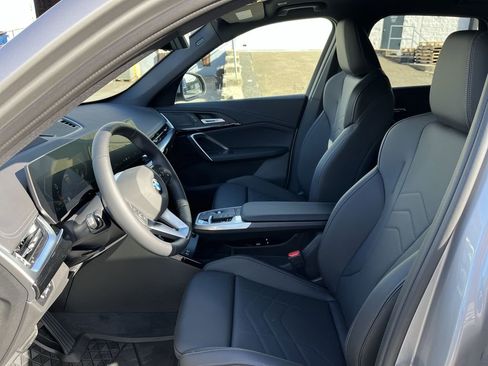 Used 2025 BMW X1 xDrive28i w/ Technology Package image 11