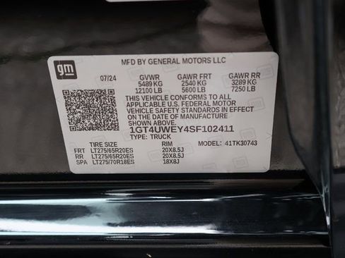 Certified 2025 GMC Sierra 3500 Denali w/ Denali Reserve Package AWD/4WD image 48