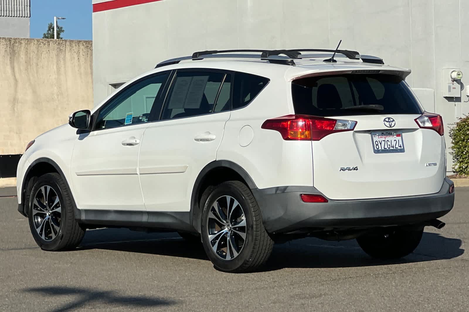 Used 2015 Toyota RAV4 Limited w/ Technology Package FWD image 7