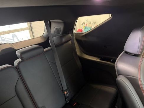 Used 2025 Chevrolet Traverse RS w/ LPO, Floor Liner Package AWD/4WD image 45