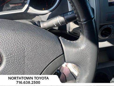 Used 2011 Toyota Tacoma 4x4 Double Cab w/ TRD Off-Road Pkg image 18