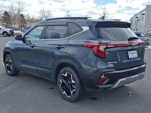 Used 2024 Kia Seltos EX AWD/4WD image 7