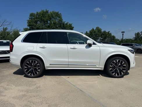 New 2026 Volvo XC90 B6 Plus w/ Protection Package Premier image 9