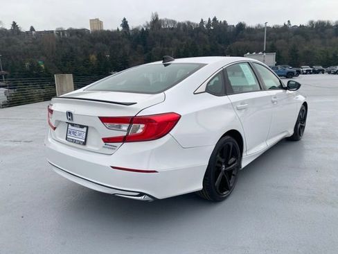 Used 2022 Honda Accord Sport image 12