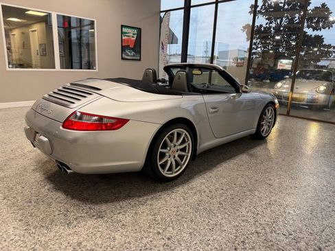 Used 2007 Porsche 911 Carrera S RWD image 10