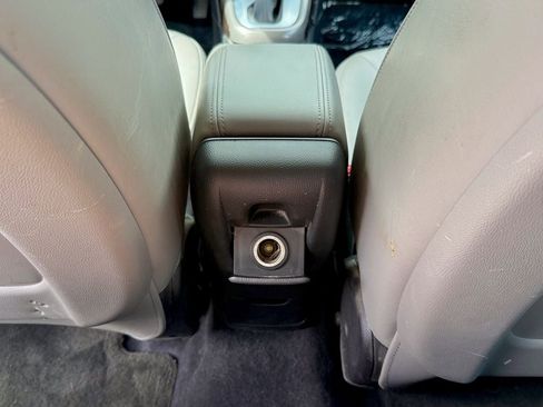 Used 2013 Buick Verano Convenience FWD image 31