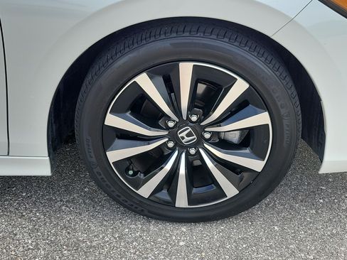 Used 2024 Honda Civic EX image 11
