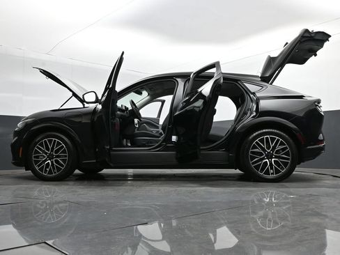 Used 2024 Ford Mustang Mach-E Premium AWD/4WD image 36