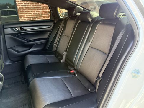 Used 2021 Honda Accord Sport image 21