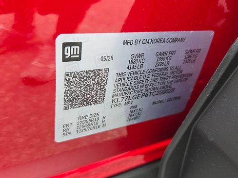 New 2026 Chevrolet Trax RS w/ Sunroof Package FWD image 4