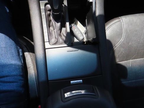 Used 2015 Ford Taurus Limited FWD image 51