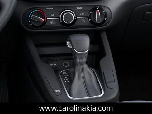 New 2025 Kia Soul LX image 23