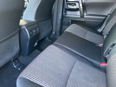 Certified 2024 Toyota 4Runner TRD Off-Road image 27